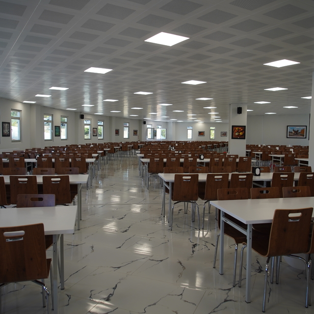 Trakya Üniversitesinde yapımı tamamlanan 1000 kişilik yemekhane hizmete gir...