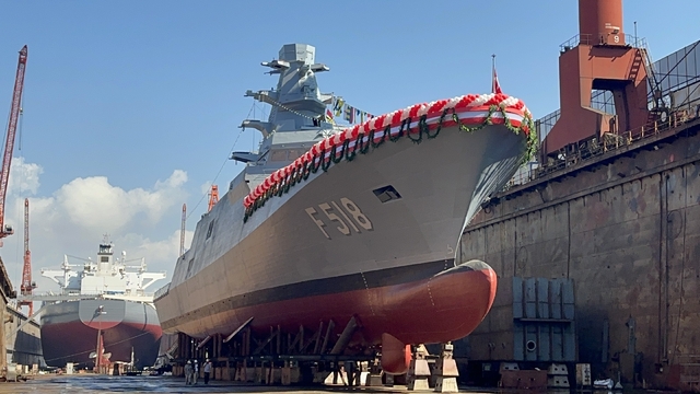 Yalova'da inşası tamamlanan TCG İçel denize indirildi