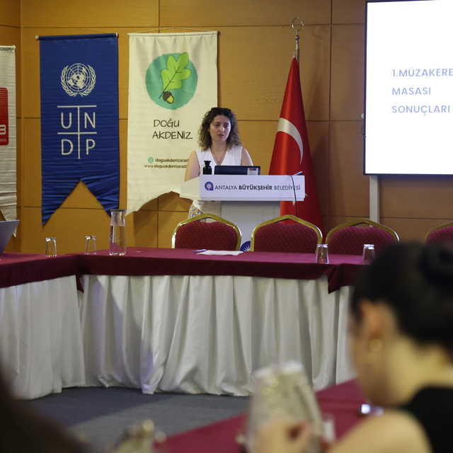 Antalya'da orman yangınlarında atıkların rolü değerlendirildi