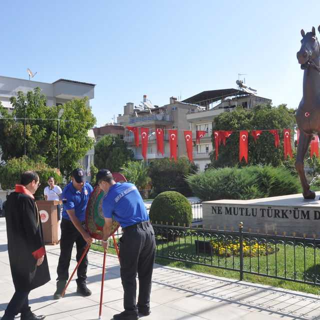 Manisa'da yeni adli yıl dolayısıyla törenler düzenlendi