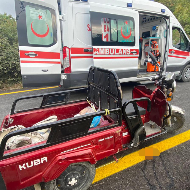 Sinop'ta 3 tekerlekli motosiklet kazasında 2 kişi yaralandı