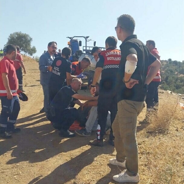 Devrilen kamyonetteki dinamitler kontrollü patlatıldı; 10 yaralı