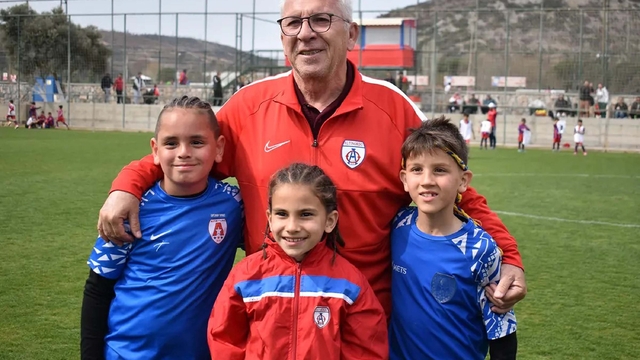 Altınordu'da Başkan Özkan son anda masadan kalktı