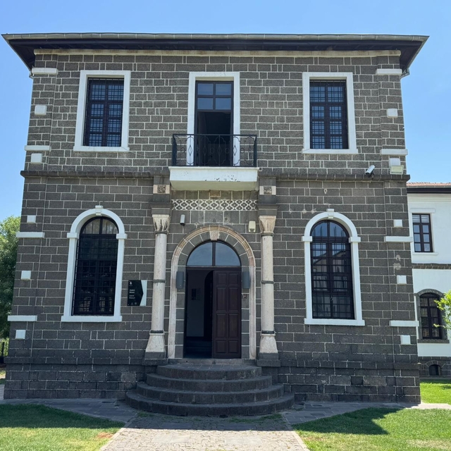 Dünyada eşi yok; obsidiyen taşıyla inşa edilen tek yapı Diyarbakır'da