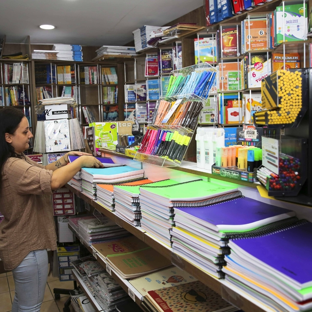 Ankara Büyükşehir Belediyesinden öğrencilere kırtasiye desteği