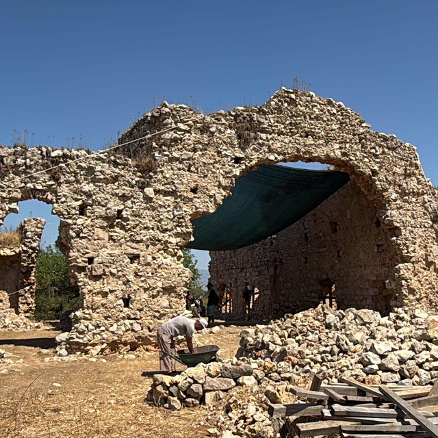 Beçin Kalesi'ndeki 600 yıllık medrese yeniden ayağa kalkacak