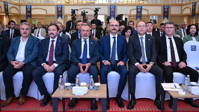 Başkentte "Türk Dünyası Eğitim Kurultayı" düzenlendi