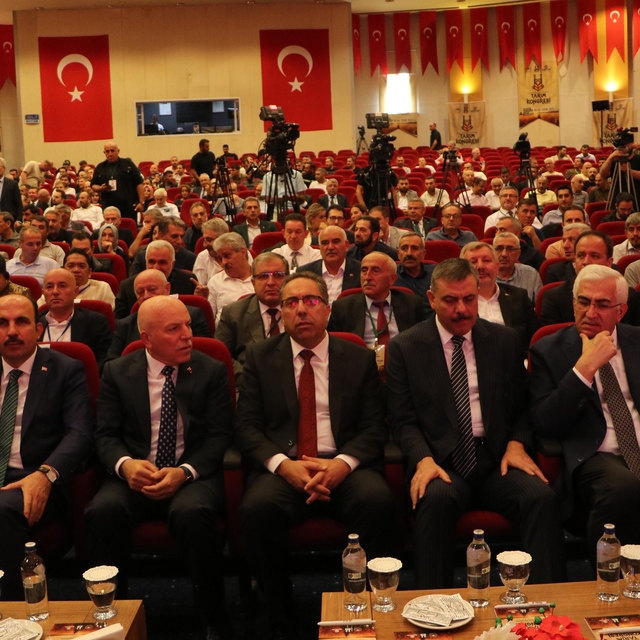 '2050'de yüzde 65-70 daha çok gıdaya, bunu üretmek için de yüzde 15 daha ço...