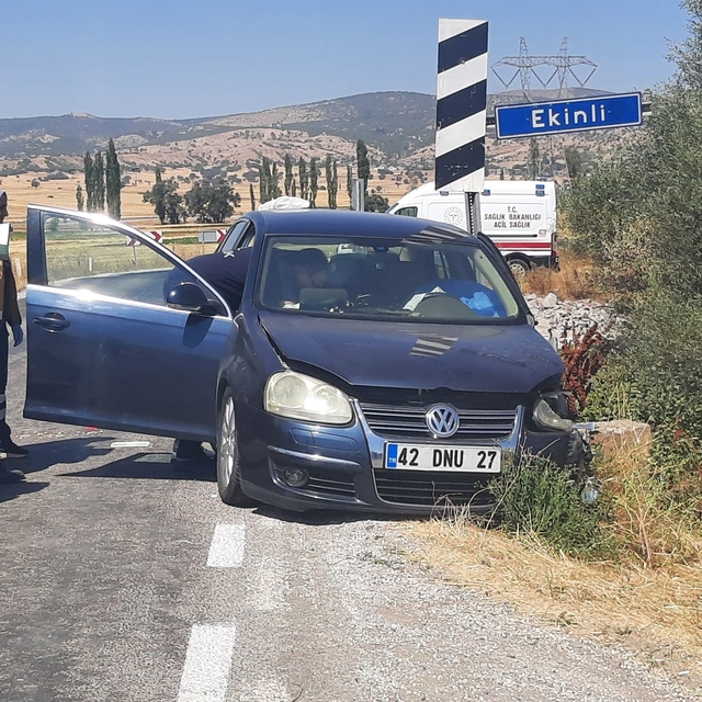 Tokat'ta köprü korkuluklarına çarpan otomobilin sürücüsü genç öldü, anne ve...
