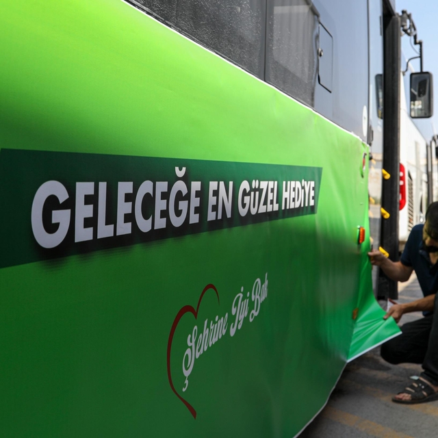 Van'da toplu ulaşım araçları yeşile büründü