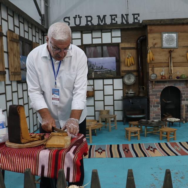 Trabzon Günleri'nde "tenekede mısır ekmeği" tanıtıldı