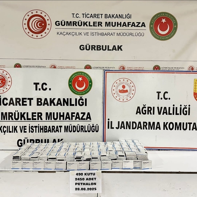 Ağrı'da bir çekicinin dorsesinde 2 bin 450 uyuşturucu hap ele geçirildi