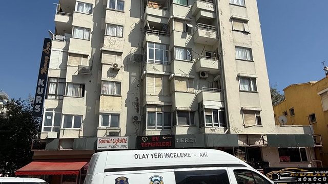 Antalya'da bir kişi yalnız yaşadığı evinde ölü bulundu