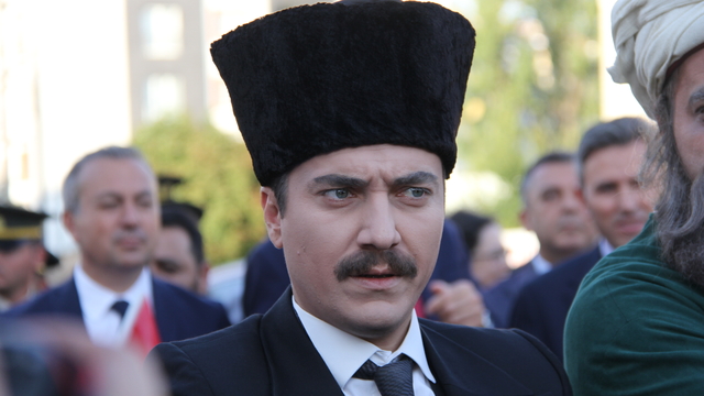 Sivas Kongresi'nin 106'ncı yılında Atatürk'ün kente gelişine temsili canlandırma