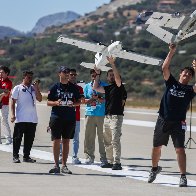 TEKNOFEST Savaşan İHA Yarışması Çanakkale'de 7'nci gününde devam etti