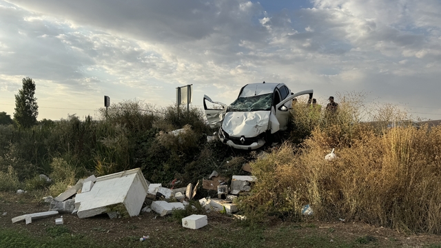 Bayburt'ta otomobil ile panelvanın çarpıştığı kazada 4 kişi yaralandı
