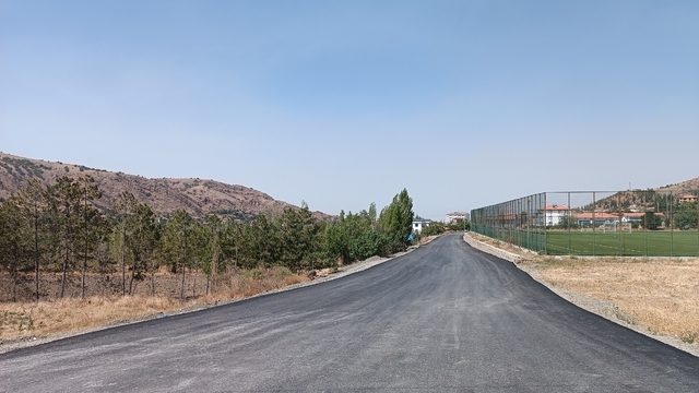 Uğurludağ'da 1600 metre sıcak asfalt serildi