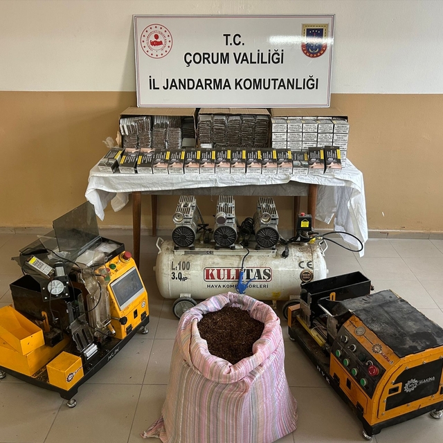 Çorum'da evinde kaçak sigara ticareti yapan kişi gözaltına alındı