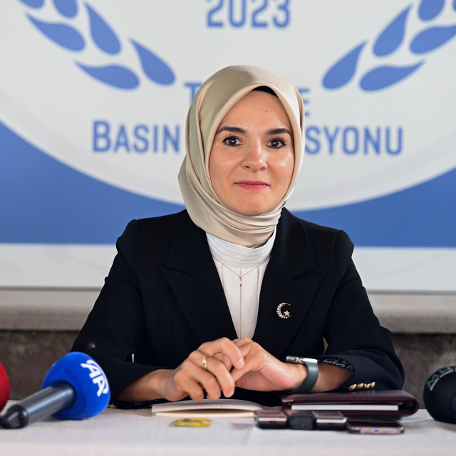 Aile ve Sosyal Hizmetler Bakanı Göktaş, Anadolu Yayıncılar Federasyonu'nda...