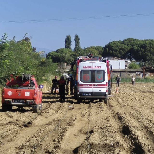 İzmir'de eğitim uçağı düştü