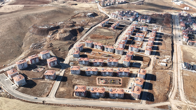 Bakan Kurum'dan Malatya'da yapımı tamamlanan 300 bin konuta ilişkin paylaşım: