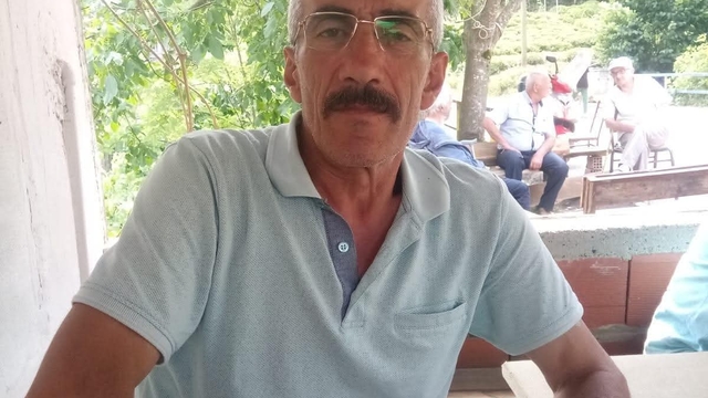 Rize'de devrilen kamyonetin sürücüsü öldü