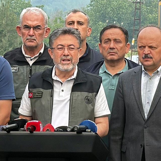 Bakan Yumaklı: Kastamonu ve Karabük'te orman yangınları büyük ölçüde kontro...