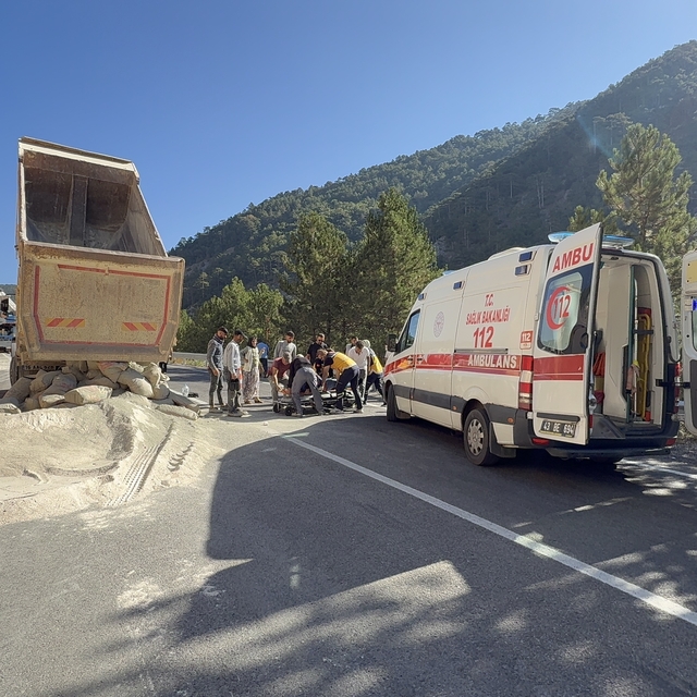 Domaniç-İnegöl kara yolunda kaza: 1 yaralı