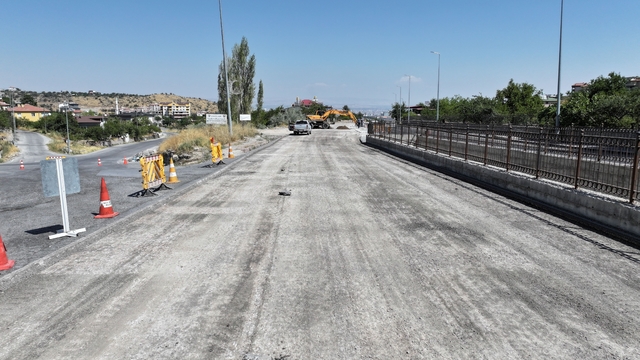 Kayseri Caddesi'nin gidiş yönü trafiğe açıldı