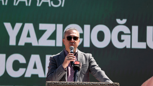 Sivas'ta 3. Uluslararası Muhsin Yazıcıoğlu Karakucak Güreş Festivali düzenlendi