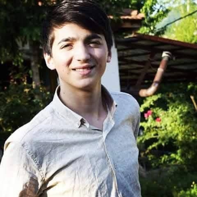 Devrilen beton pompasının bomunun çarptığı işçi öldü