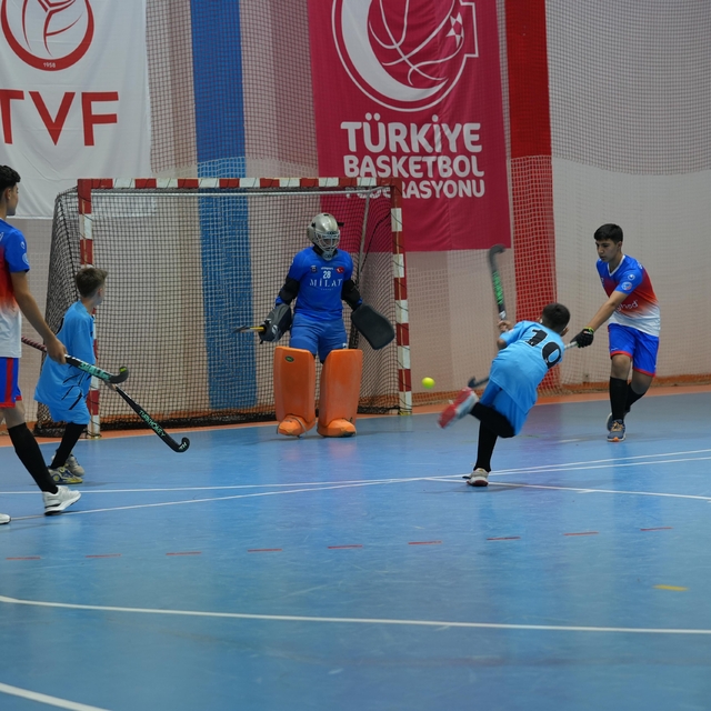 Gaziantep'te Salon Hokeyi Yerel Ligi başladı