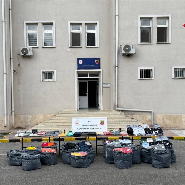 Samsun'da çok sayıda sahte markalı ürün ele geçirildi