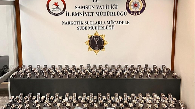 Samsun'da 14 bin 331 sentetik ecza hap ele geçirildi