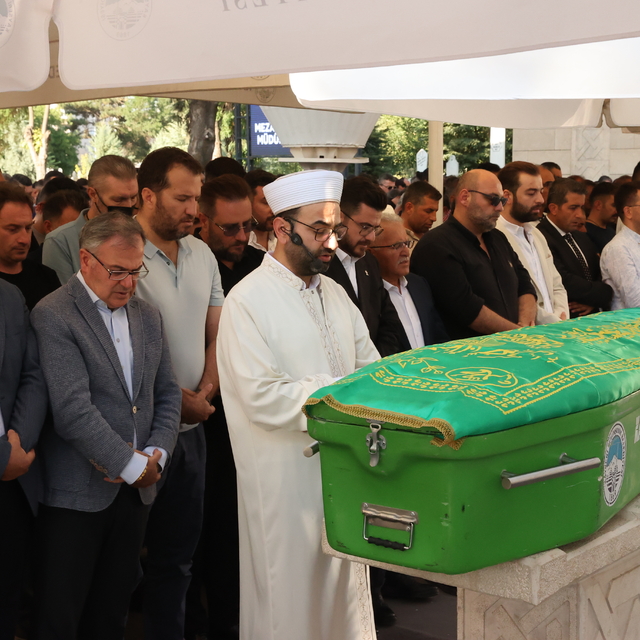 Yapımcı ve senarist Mehmet Bozdağ'ın acı günü