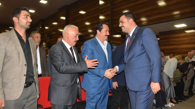 AK Parti Genel Sekreteri İnan, Van'da STK temsilcileri ve teşkilat üyeleriyle buluştu: