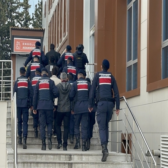 Yalova'da suda köpüklenme olayının sanığı: Suya temizlik malzemesi atmadım,...