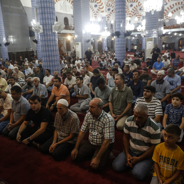 Adana, Mersin, Hatay ve Osmaniye'de Mevlit Kandili idrak edildi