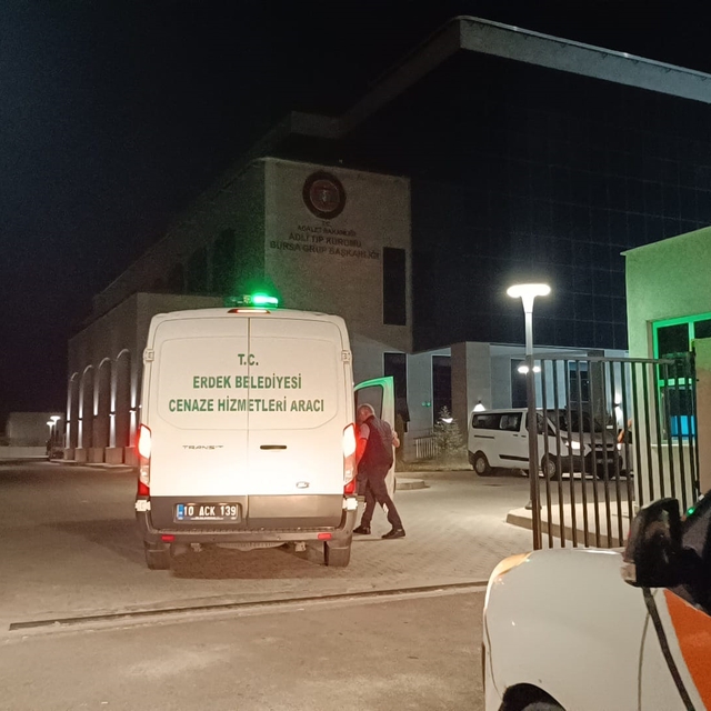 TCG Alemdar da Halit Yukay için bölgede; cansız bedeni denizden çıkarıldı (...