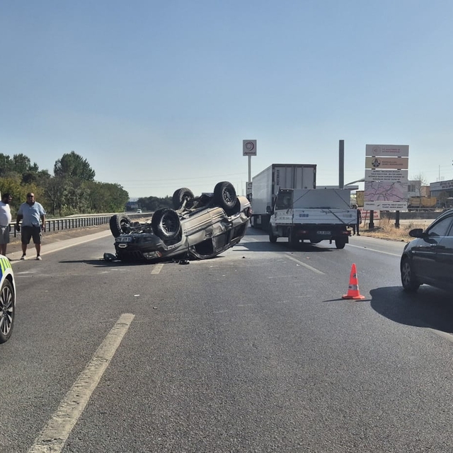 Balıkesir'de trafik kazasında 2 kişi yaralandı