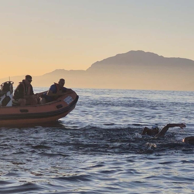 Otizmli ultra maraton yüzücüsü Tuna, Cebelitarık Boğazı'nı geçmek için yüzm...