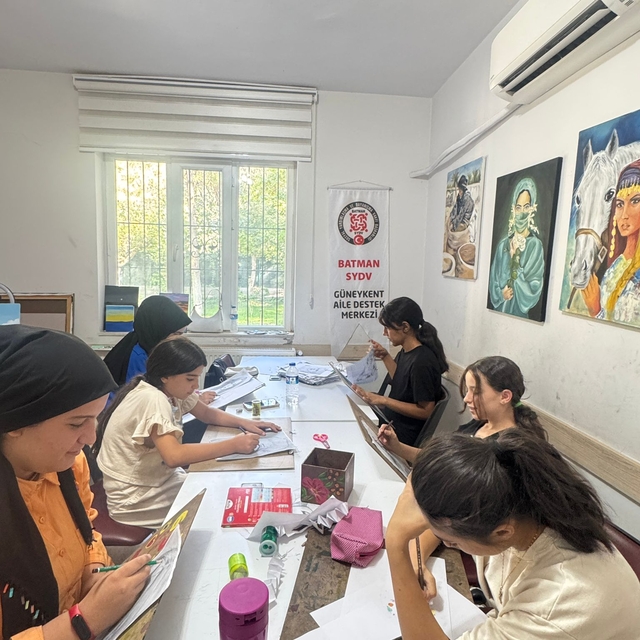 Batman'da 1455 kadın kursiyer ADEM'de eğitim gördü