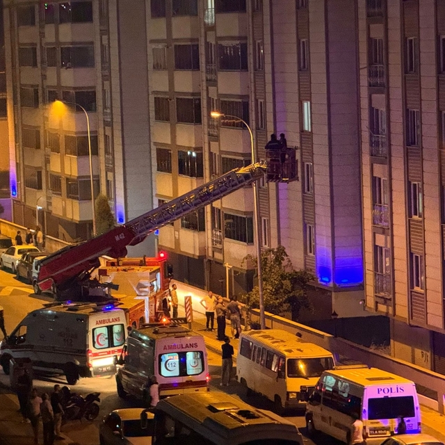 Bilecik'te binada çıkan yangı söndürüldü