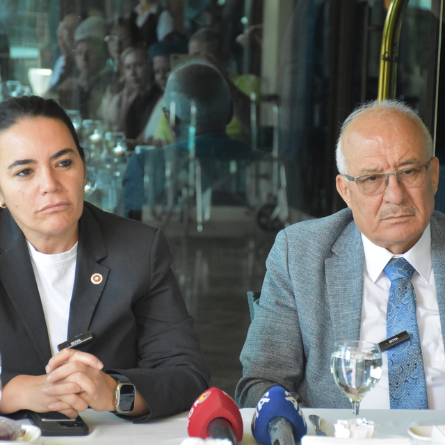 İYİ Parti Genel Başkan Yardımcısı Taş, Karaman'da gazetecilerle buluştu