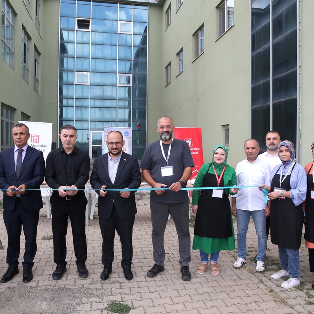 Muş'ta "Seramik Raku Pişirimi Çalıştayı" düzenlendi