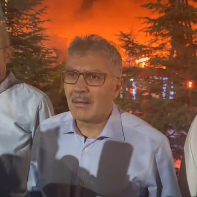 Niğde OSB'de plastik ambalaj fabrikasında yangın (2)