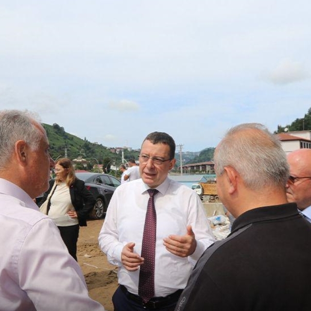 Kamu Hastaneleri Genel Müdürü Hakan Usta, Rize'de ziyaretlerde bulundu