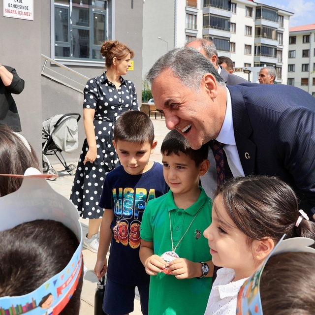 Bingöl Valisi Usta öğrencilerle buluştu