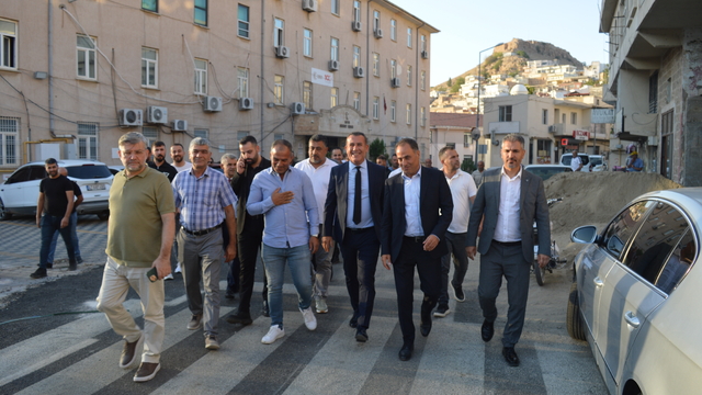 AK Parti Mardin Milletvekili Muhammed Adak Savur'u ziyaret etti