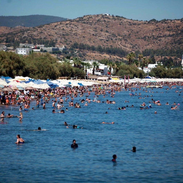 Bodrum'da 'sarı yaz' hareketliliği; otellerdeki doluluk yüzde 80'e ulaştı